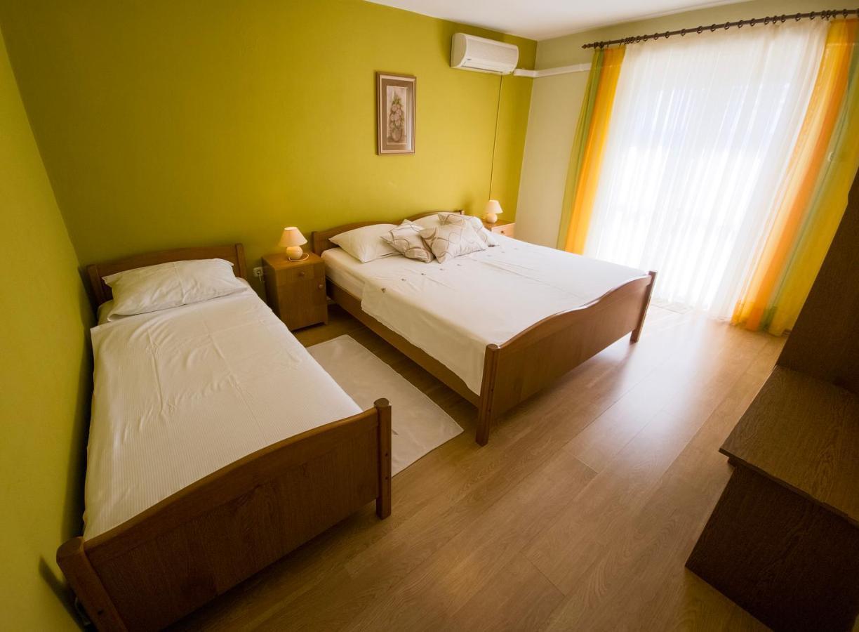 Apartments Cacija Trogir Kültér fotó